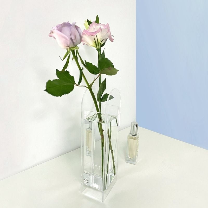 Vase ￠ fleurs transparent