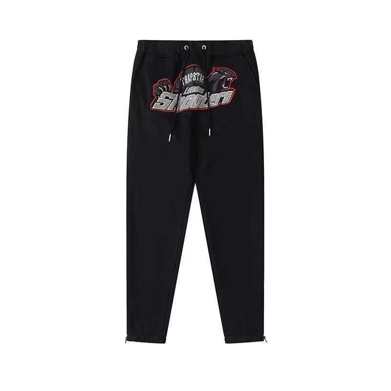 pantalon tigre noir et rouge