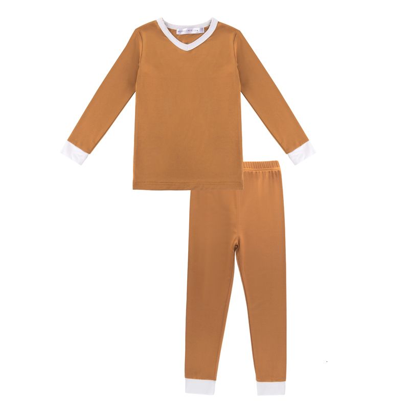 conjunto de pijama bronzeado