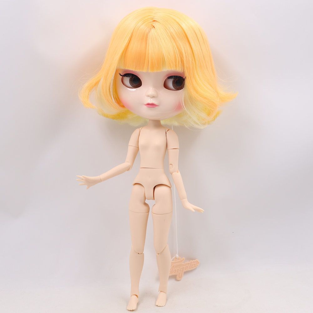 Naken doll5