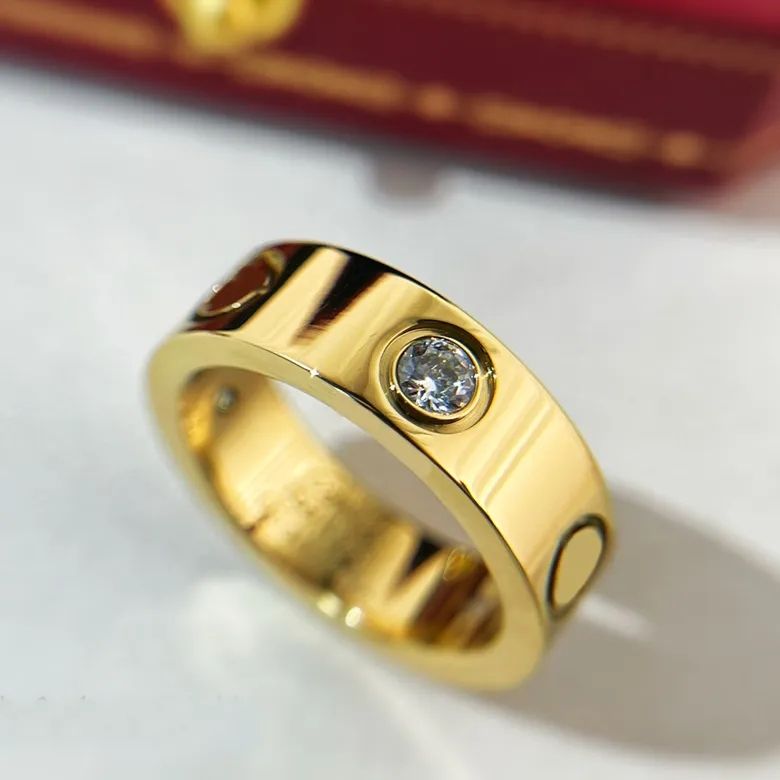6 mm gold with diamonds