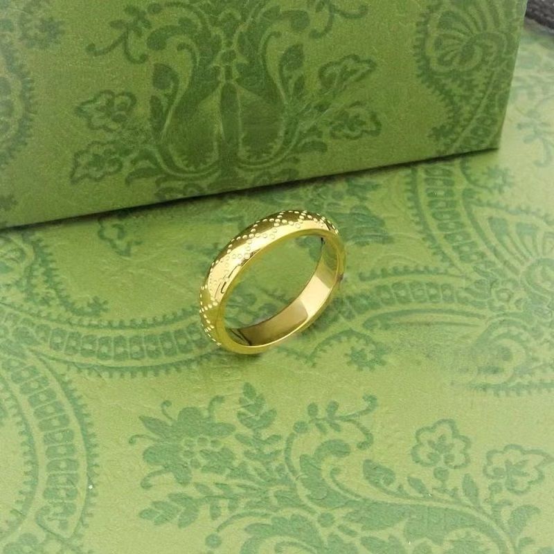 Anello in oro 3.