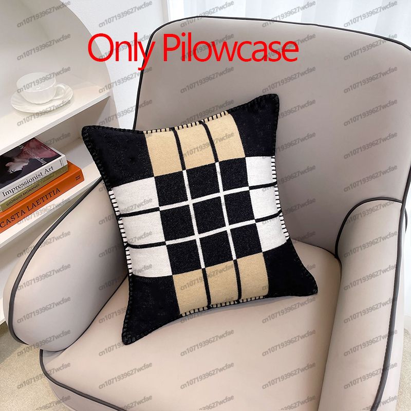 Pillowcase S-black