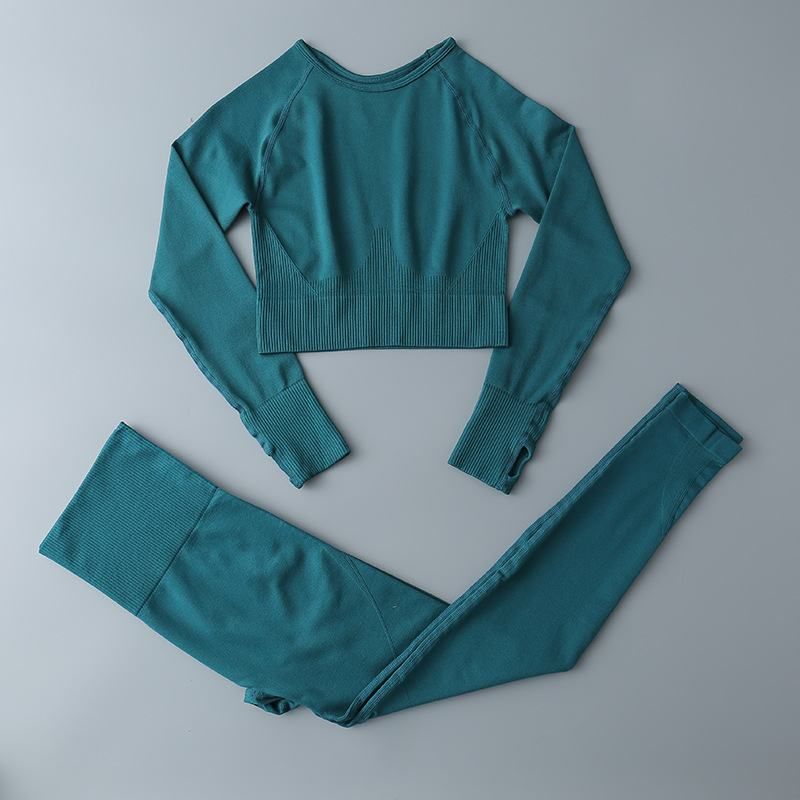 c22 (chemises vert foncé, pantalons)