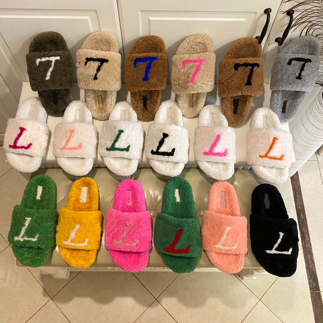 Look at these Beautiful Christian Dior Flat Sandals Slides DHGate Replicas.  Several Colors Available. Get them now at  :  r/DHGateRepLadies