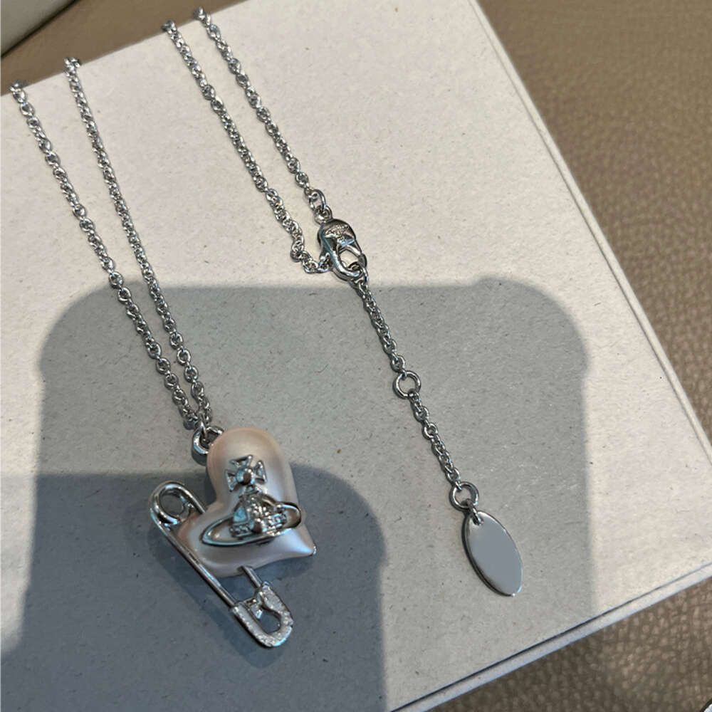 Silver Heart Pin Chain Halsband