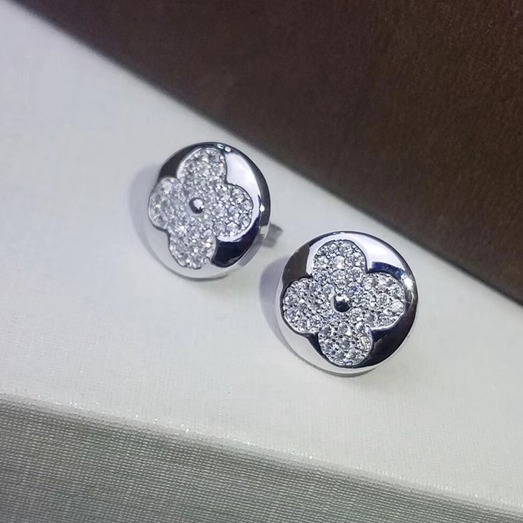 011-25 silver earring