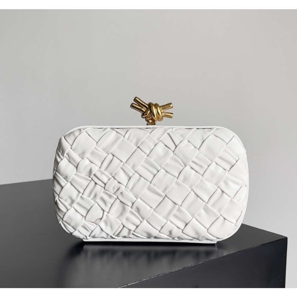 clutch bag-white1