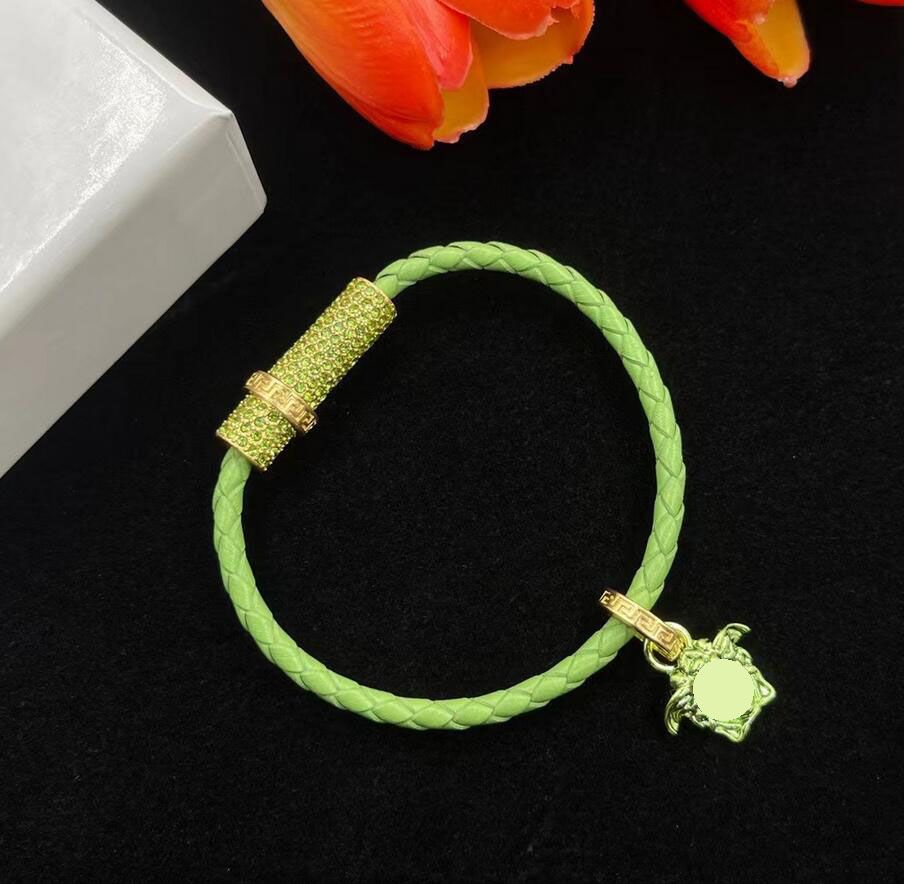 Bracelete verde claro