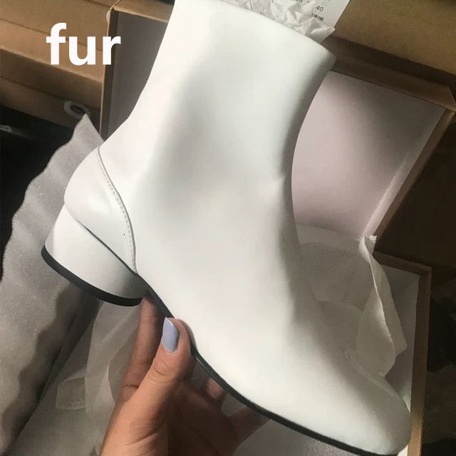 white 3.5 fur