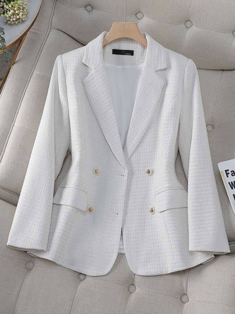 beige blazer