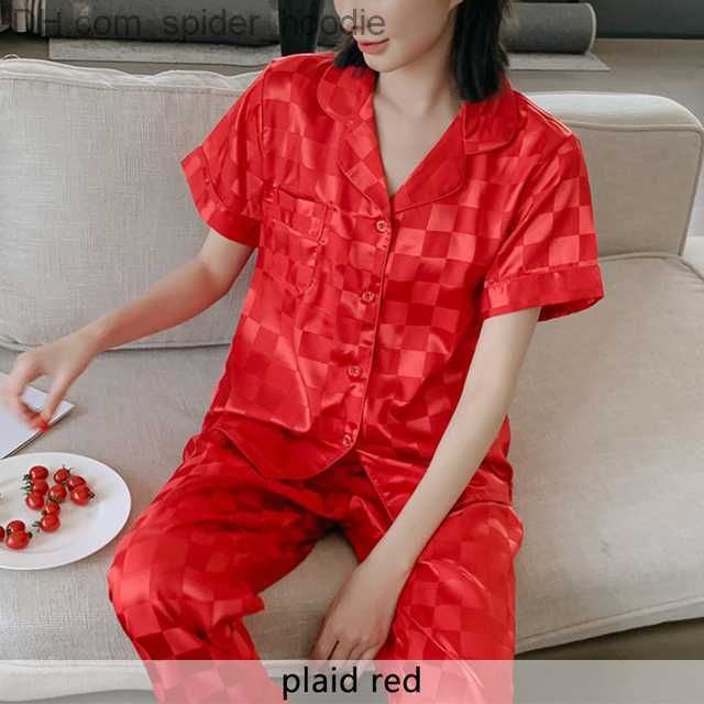 plaid red
