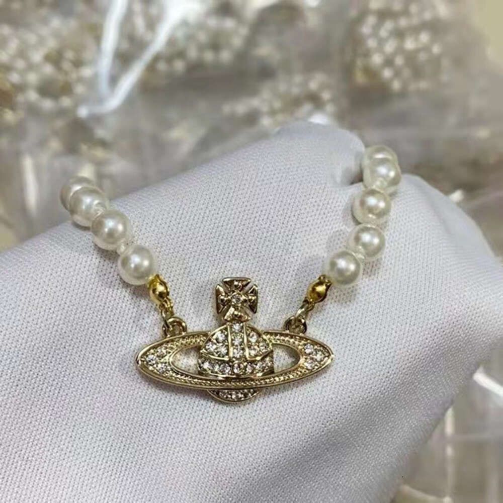 Collana di perle d'oro