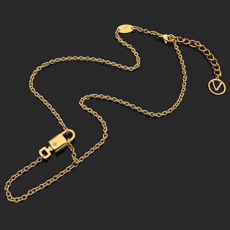 03-35 gold necklace