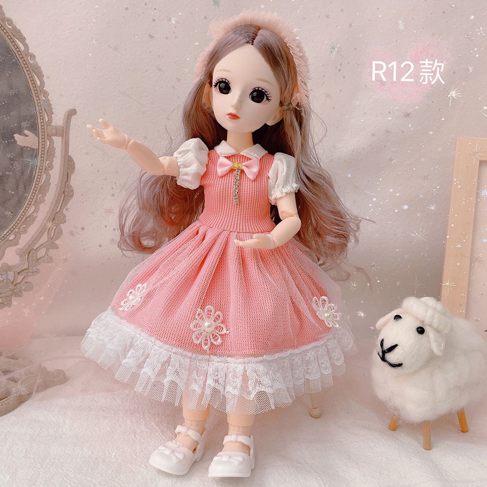 R12-Doll And Clothes