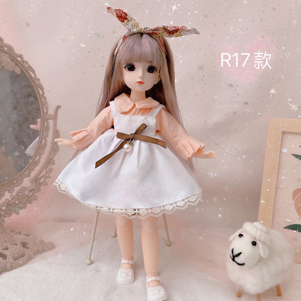 R17-Doll And Clothes