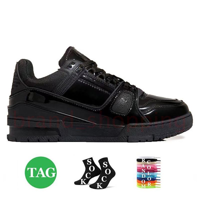 B33 Patent Leather Black