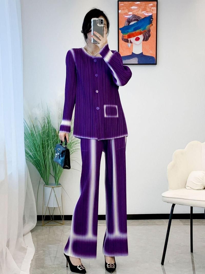 Costume violet