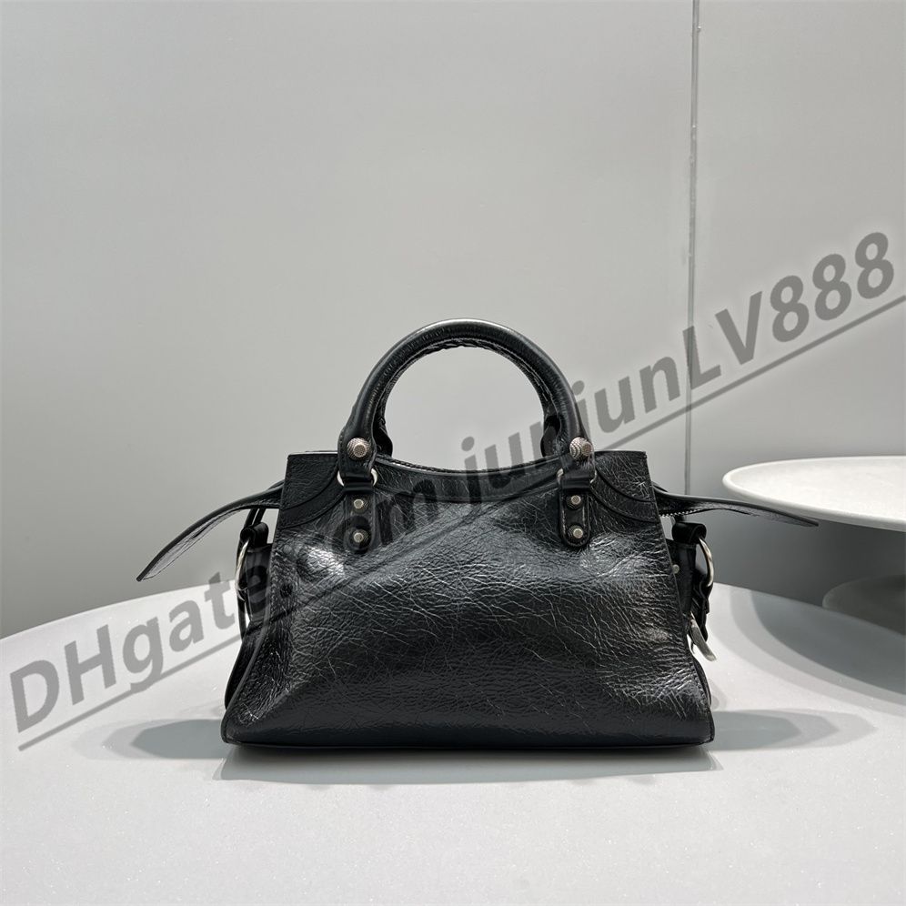 Top Genuine Motorcycle Bag Womens Luxury Fashion Shoulder Cool Girl  Crossover Pink Mini Wax Black Silver Pin White Bag Women Evening Bags Purses  From Junmei888, $98.69