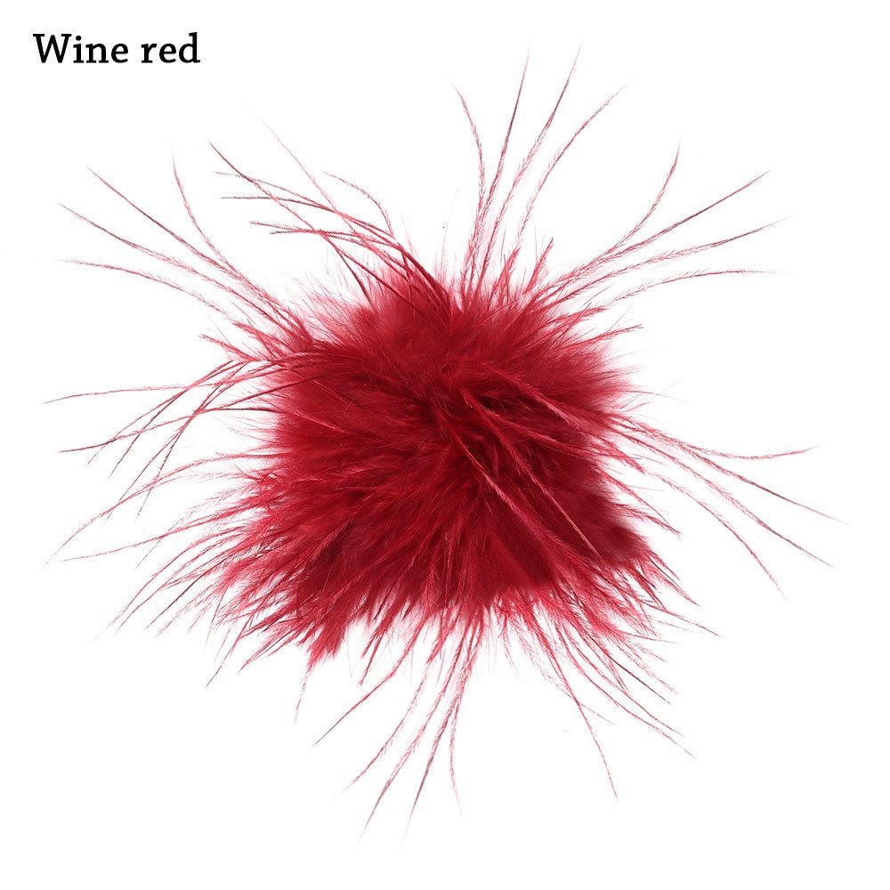 Şarap kırmızı broş