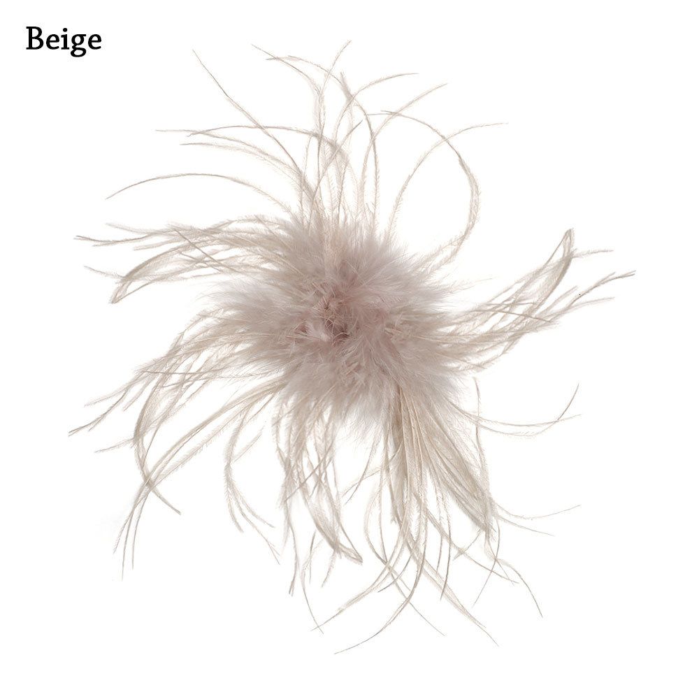 Beige-brosch