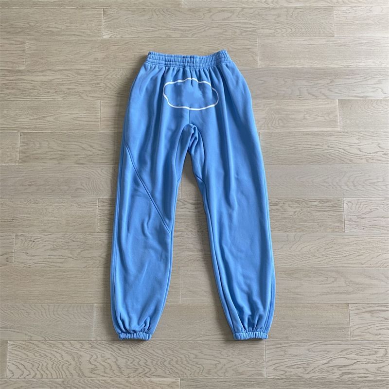 pantalon bleu ciel