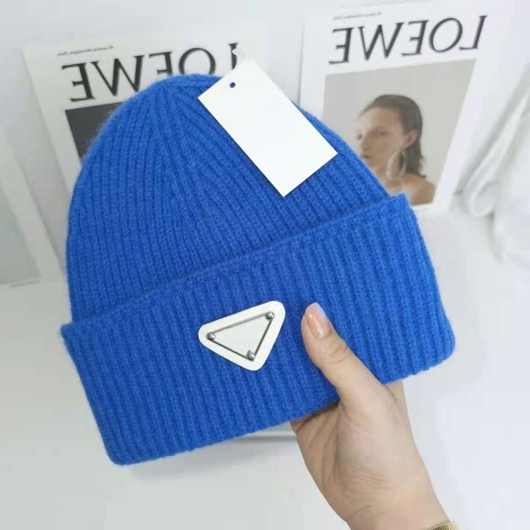 Fashionable Knitted Knitted Beanie Hat For Men Classic Triangle