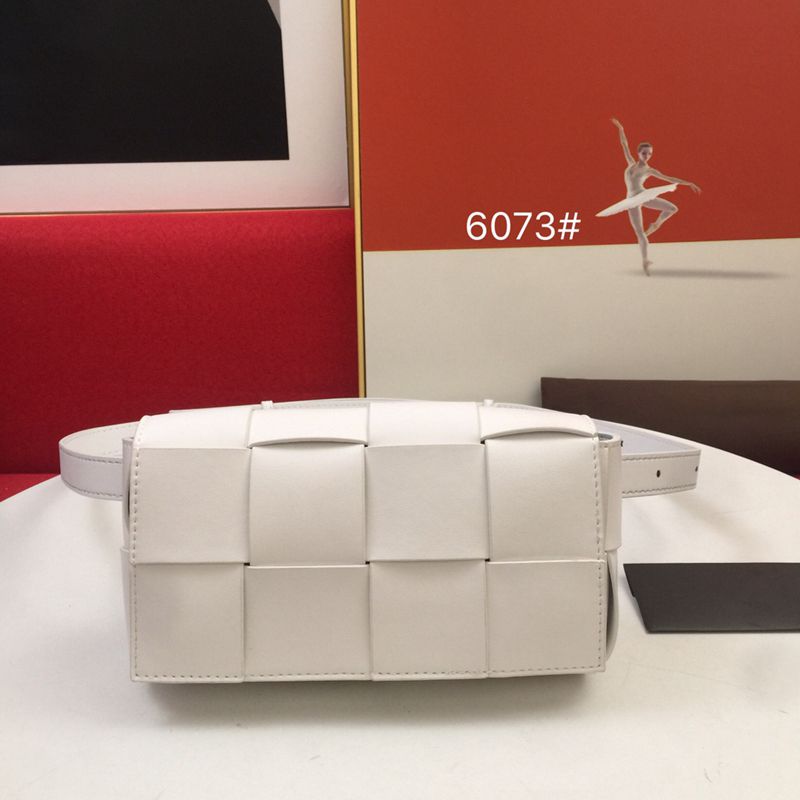 Belt Bag Designer Waist Bag Lambskin Lined Zip Pocket Ladies Shoulder