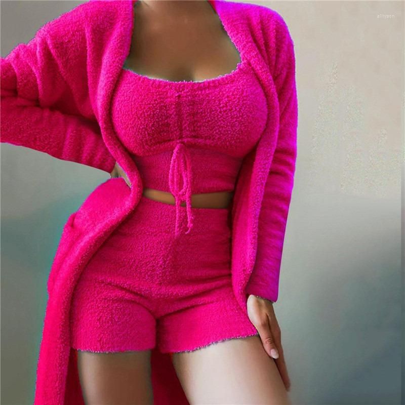 Traje de short vermelho rosa