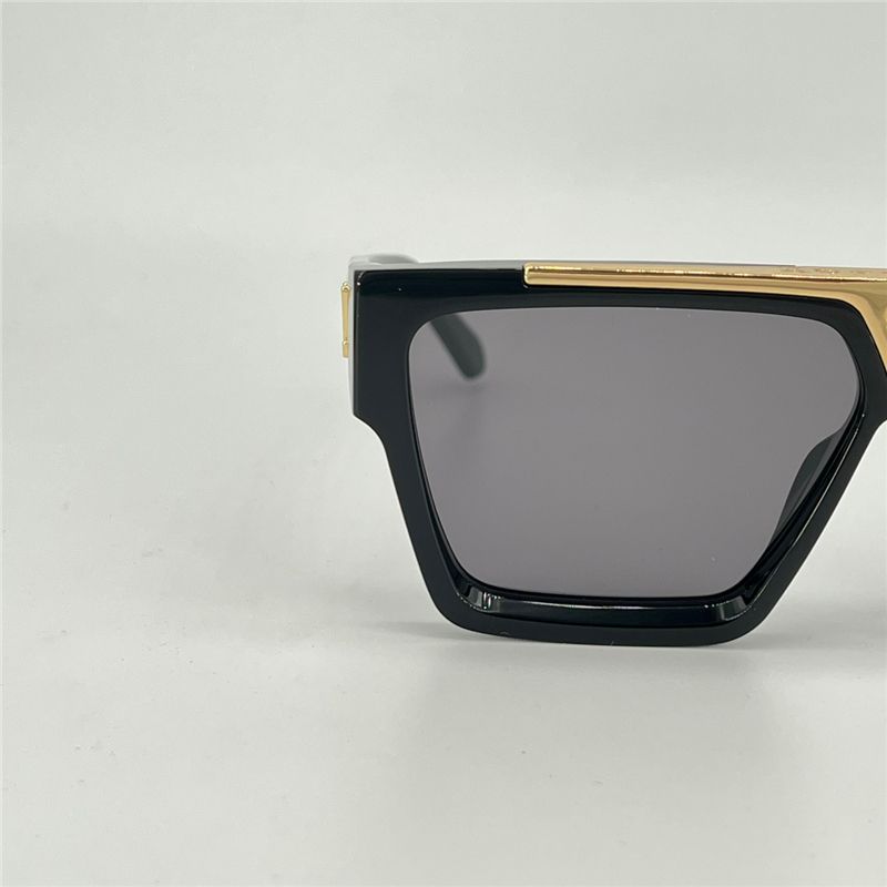 Shop Louis Vuitton 1.1 evidence sunglasses (Z1502E, Z1502W) by