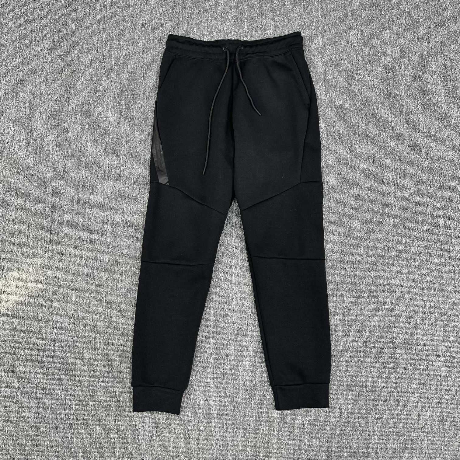 pants black