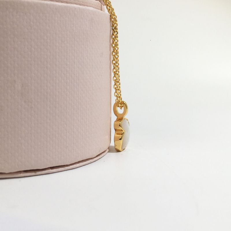 Necklace-goldwhite