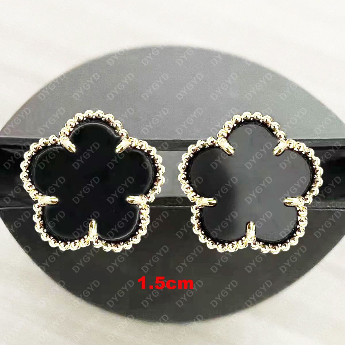 Black-15mm-Silver Ear Clip