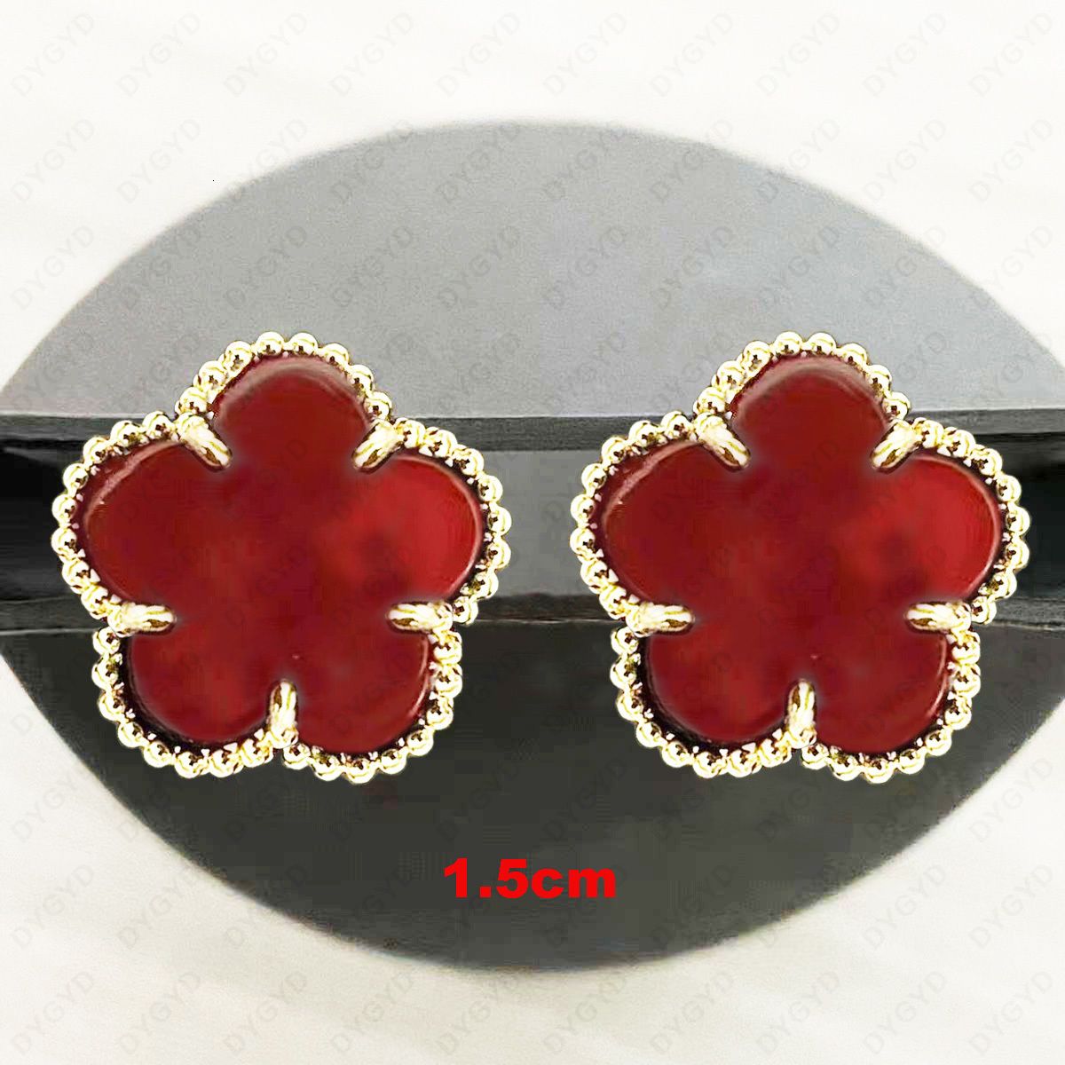 Red-15mm-Gold Ear Clip