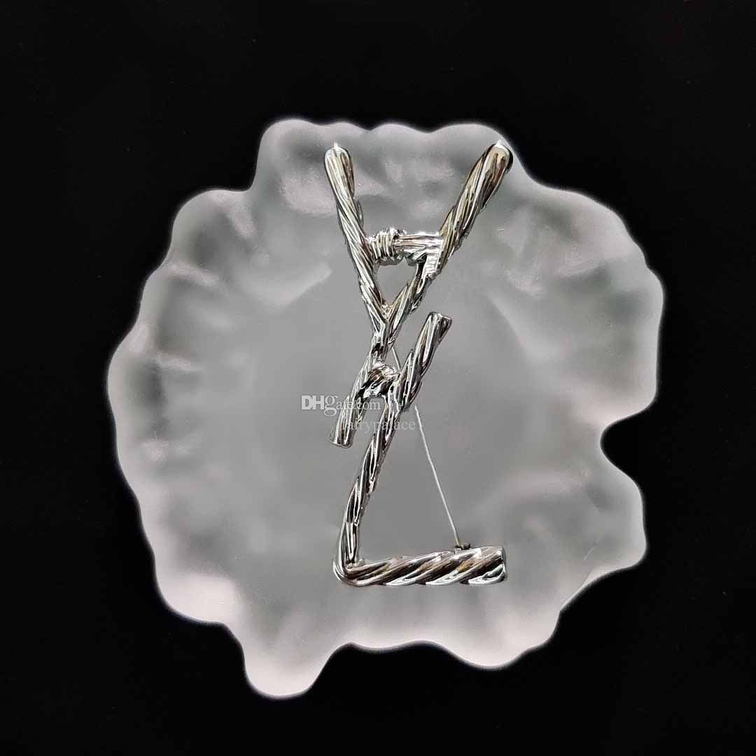 Y Brooch (silver)