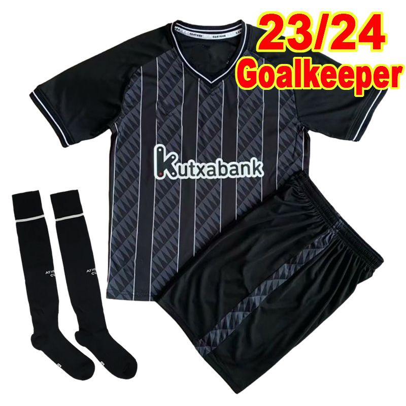 TZ14560 23 24 GK ont des chaussettes