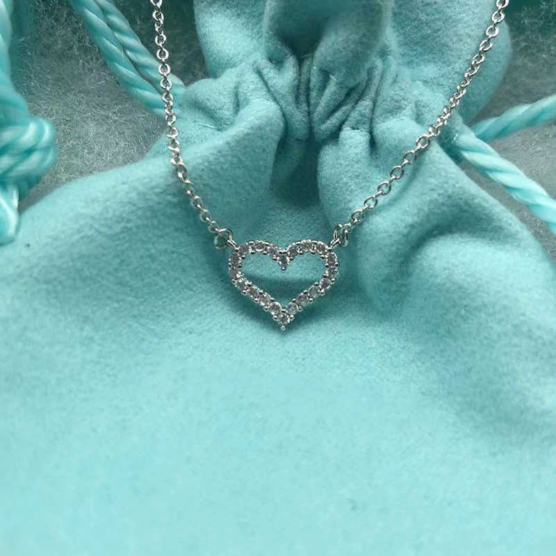 Love Small Necklace