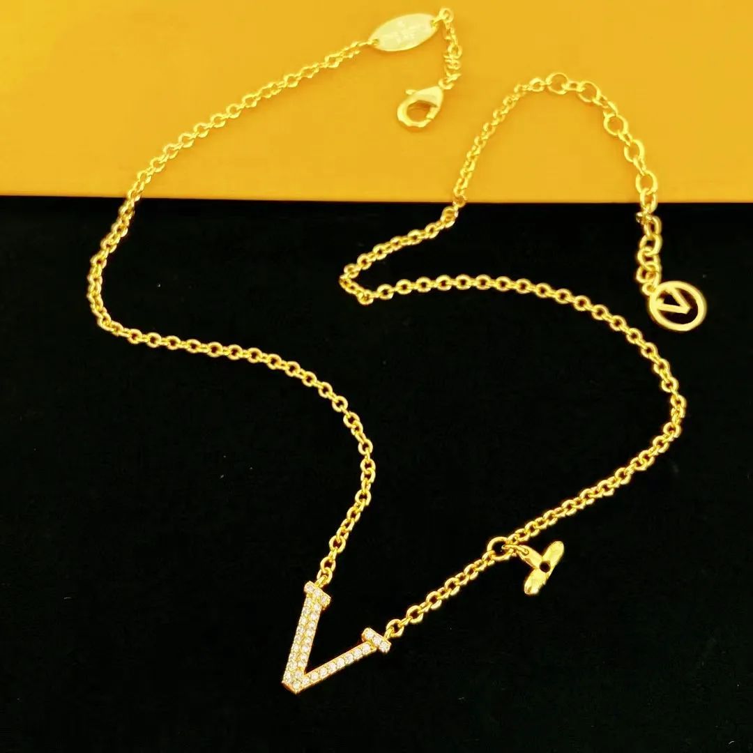 Collier avec boîte