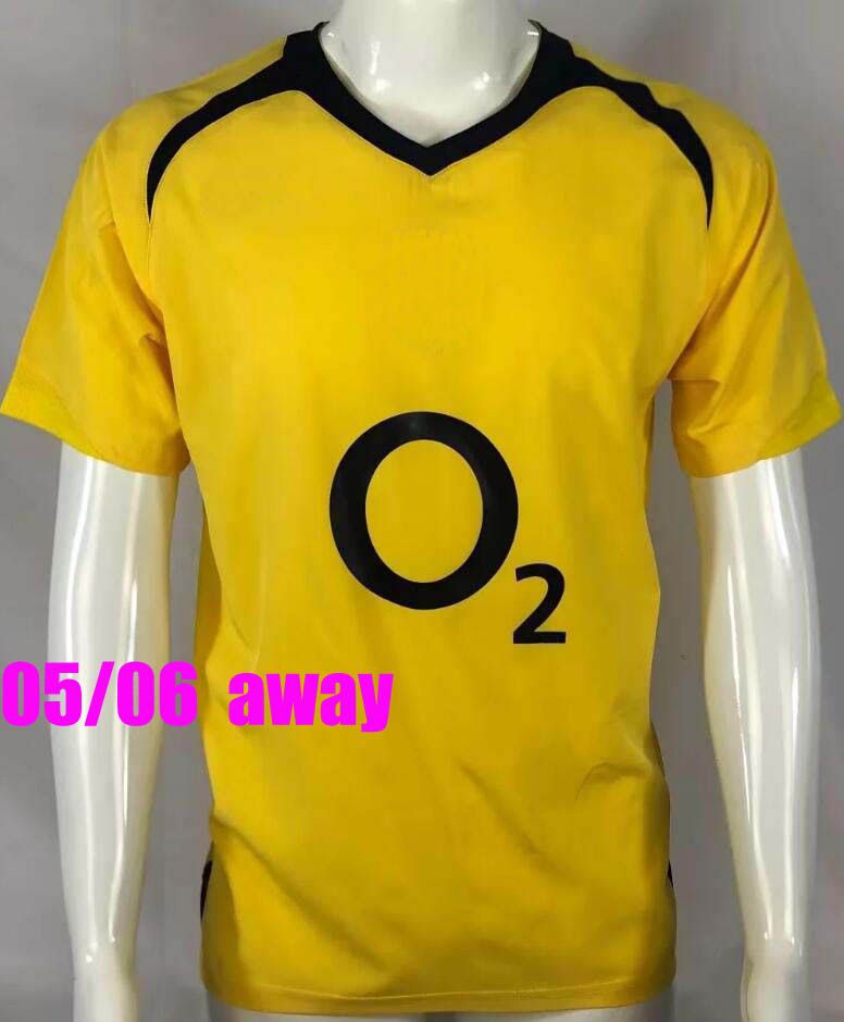 retro 05/06 away