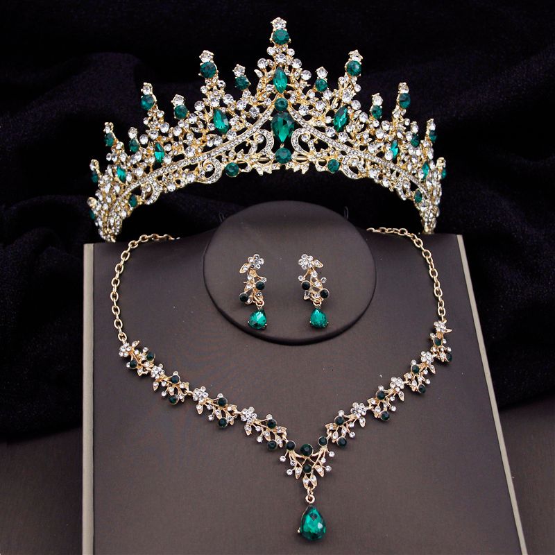 Crown Set Green