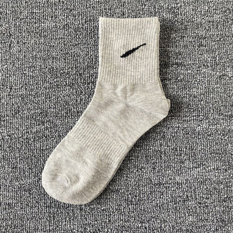 19 Five pairs Medium tube socks