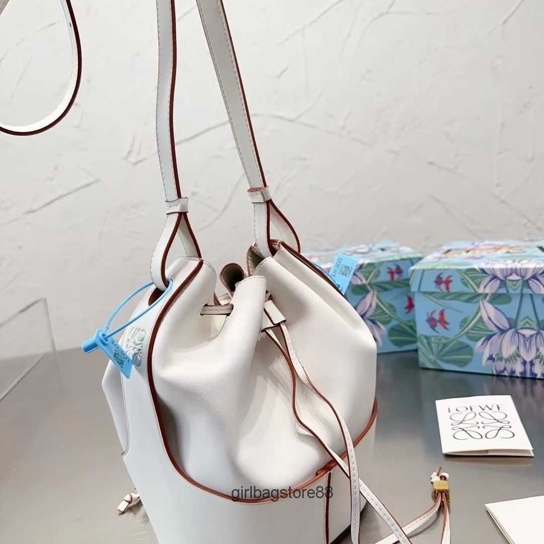 Loewe Balloon Small Smooth And Textured-leather Bucket Bag In Grey