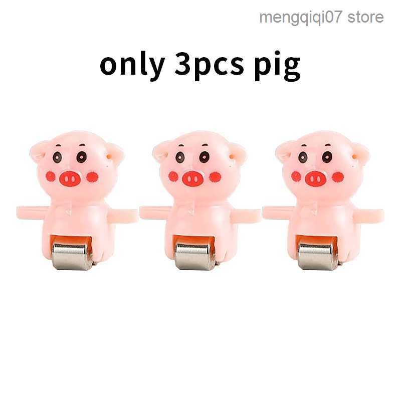 3 piglets