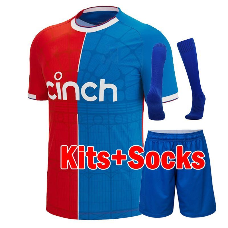 23-24 kits domestiques + chaussettes