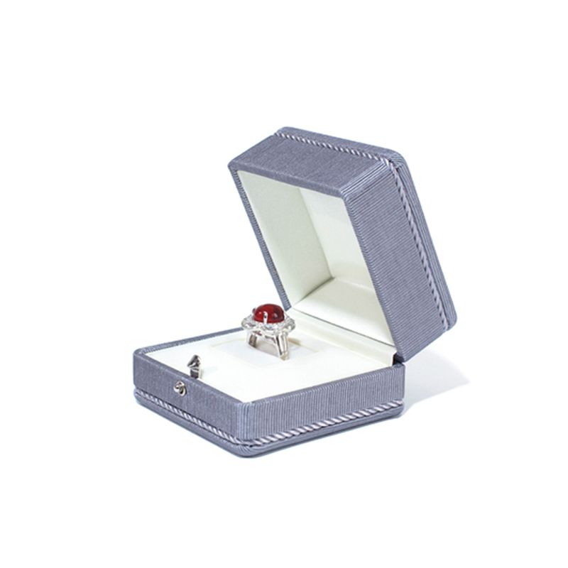 Grau Ring-Box