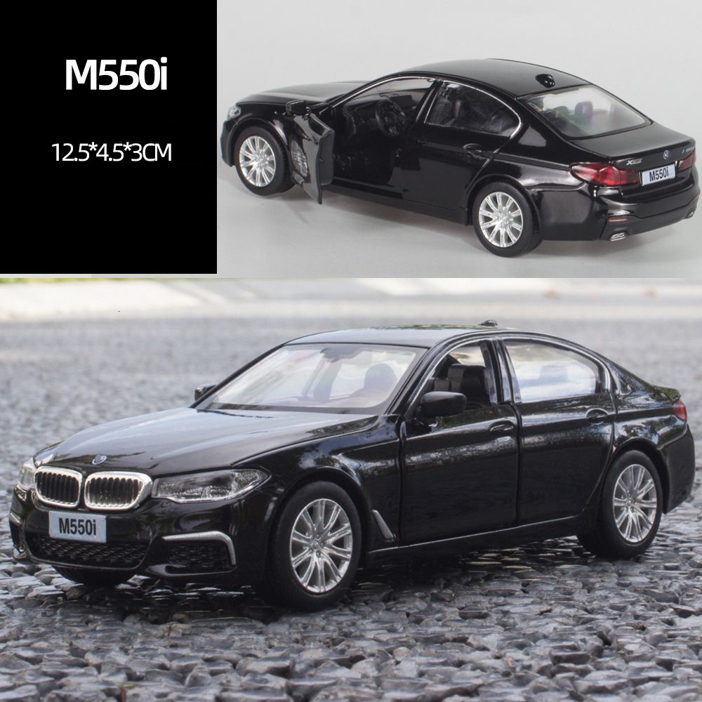 1 36 M550i Black