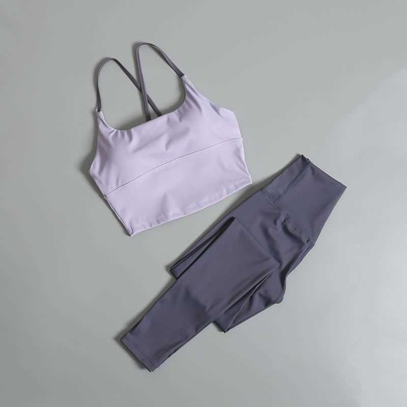 purple bra+blue trousers