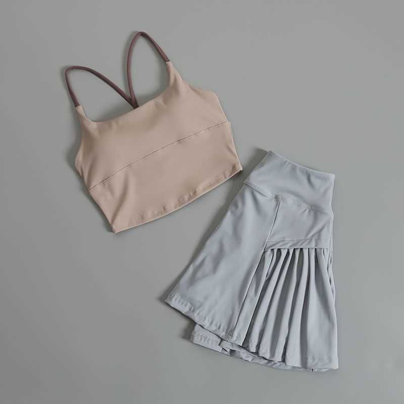 pink bra+denim blue culottes