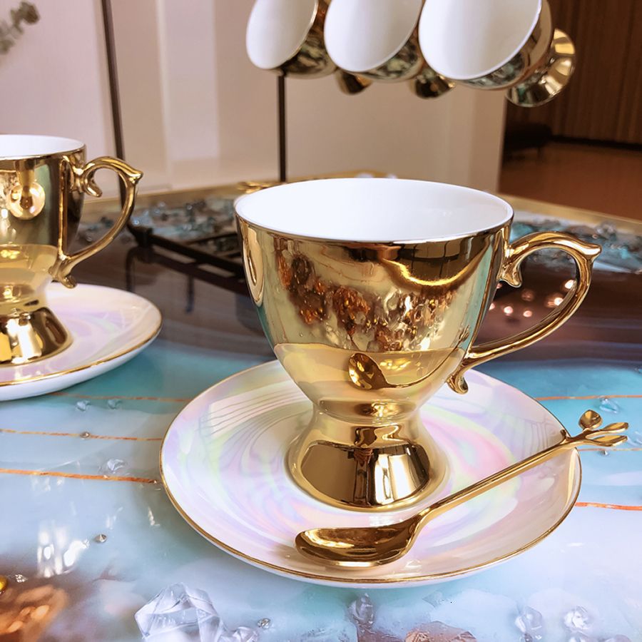 gold cup pearl dish