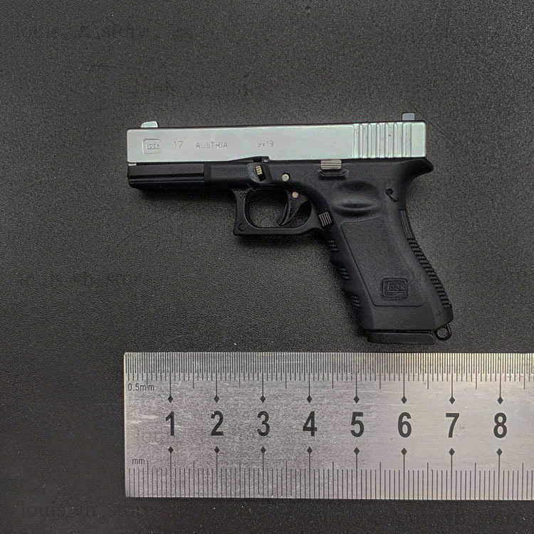 G17 Silver Black